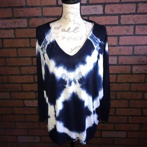⛱ SOLD ⛱ Nanette Lepore Blouse